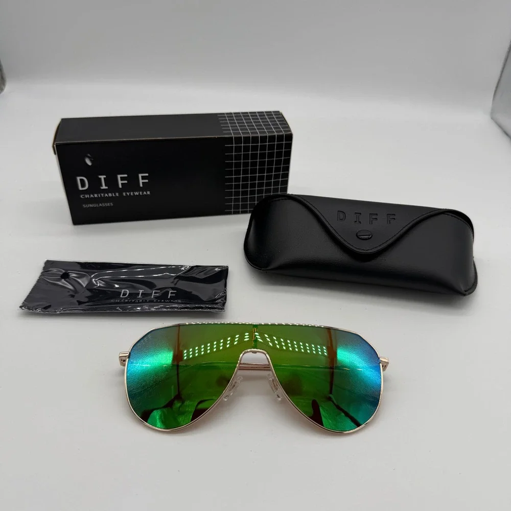DIFF Dash Shield Sunglasses Gold Green Mirror DE01-0662-GDGIN New